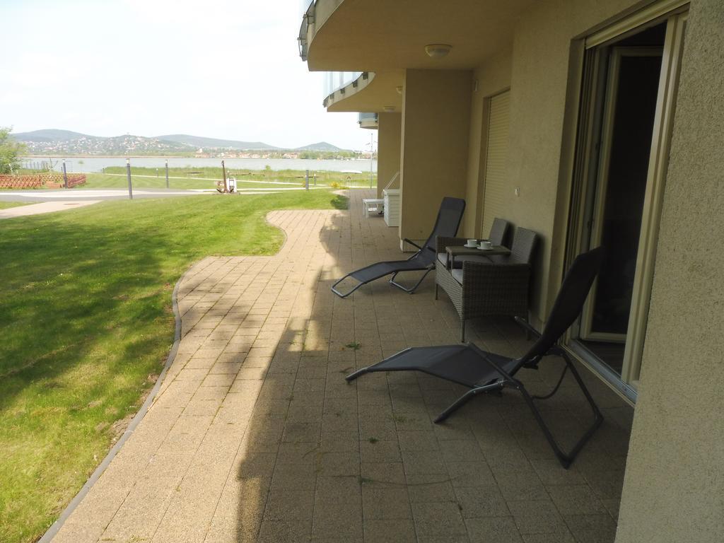 Azur Apartman Apartment Velence Exterior foto