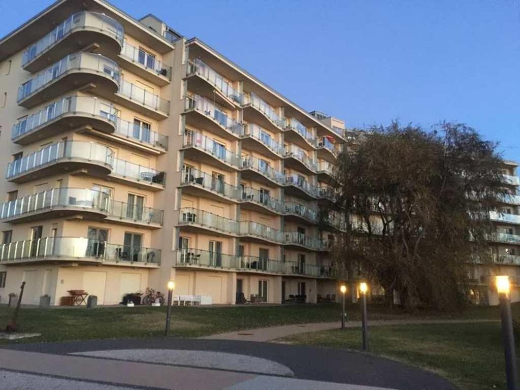 Azur Apartman Apartment Velence Exterior foto